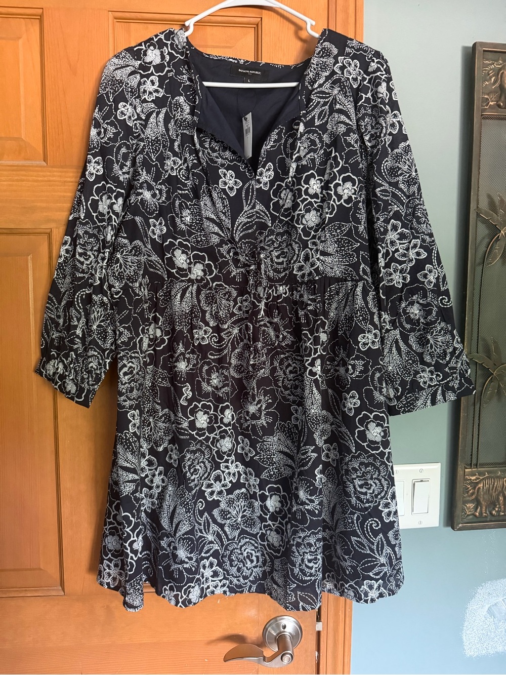 Banana Republic Black and White Floral Long-Sleeve Dress